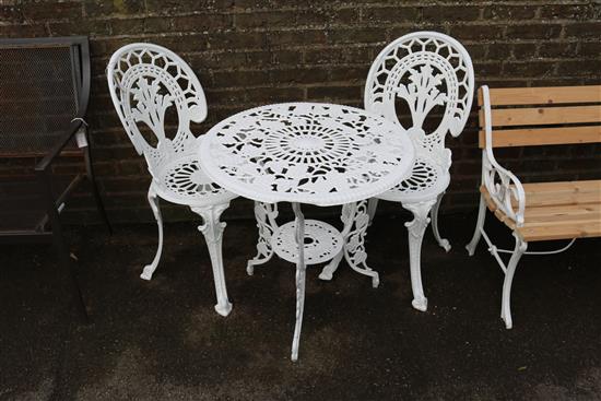Circular garden table & 2 chairs